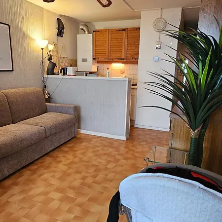 Vue Linge De Maison Fournis * La Grande-Motte